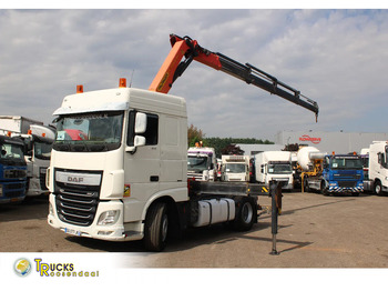 Caminhão grua DAF XF 106 510