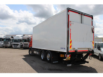 Caminhão frigorífico Scania G 440 + 6x2 + carrier + euro 5 + lift: foto 5