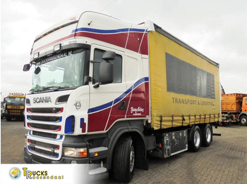 Caminhão com lona SCANIA R 500