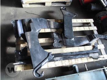 Carregador frontal para o trator STOLL
