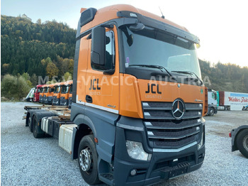 Caminhão transportador de contêineres/ Caixa móvel MERCEDES-BENZ