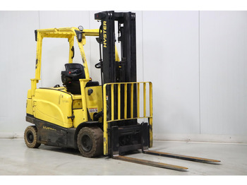 Empilhadeira elétrica HYSTER