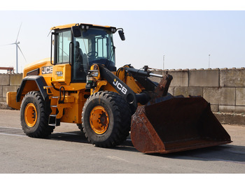 Carregadeira JCB 427