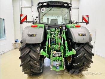 Trator John Deere 6215R: foto 4