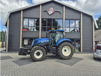 Trator NEW HOLLAND T7