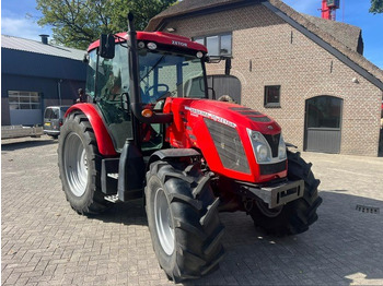 Trator ZETOR