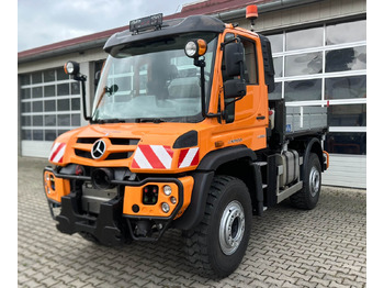 Veículo municipal/ Especial UNIMOG
