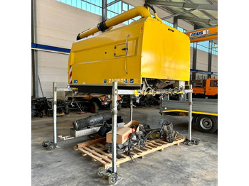 Varredora urbana UNIMOG