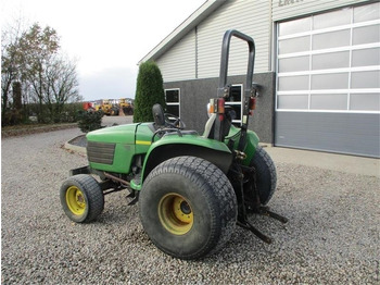 Trator John Deere 4600 Med Græshjul: foto 3