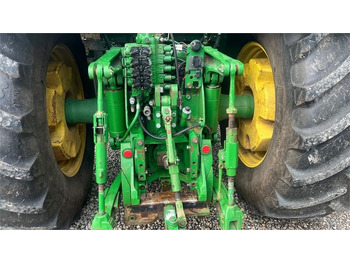 Locação de John Deere 8230 Med frontlift  John Deere 8230 Med frontlift: foto 5