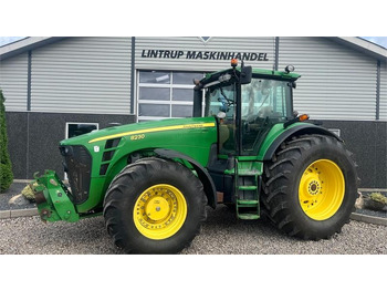 Locação de John Deere 8230 Med frontlift  John Deere 8230 Med frontlift: foto 1