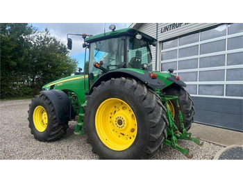 Locação de John Deere 8230 Med frontlift  John Deere 8230 Med frontlift: foto 3