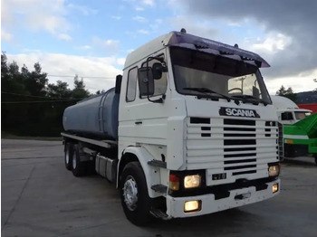Caminhão tanque SCANIA R143