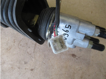 Cabine e interior de Máquina de construção Komatsu PC210LC-8 -: foto 2 Cabine e interior de Máquina de construção Komatsu PC210LC-8 -: foto 2