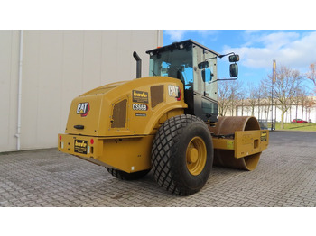 Compactador Caterpillar CS66B: foto 2