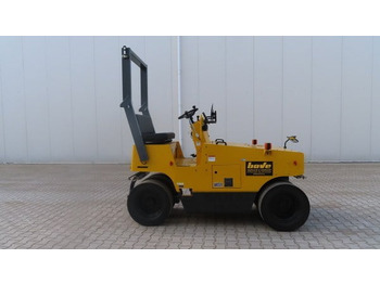Compactador de pneus SAKAI