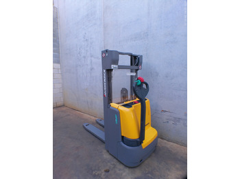 Stacker JUNGHEINRICH EJC