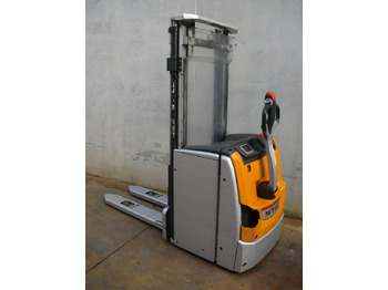 Stacker STILL