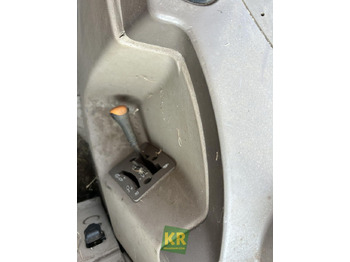 Trator JOHN DEERE 6630