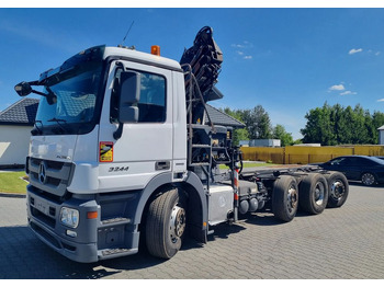 Caminhão chassi MERCEDES-BENZ Actros 3244