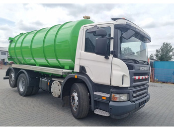 Caminhão de lixo SCANIA P