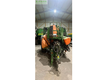 Pulverizador de arrastar AMAZONE