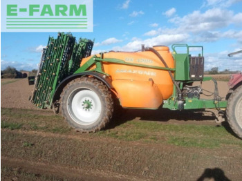 Pulverizador de arrastar AMAZONE