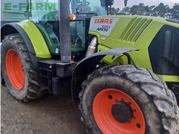 Trator CLAAS Arion 620