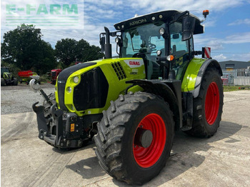 Trator CLAAS Arion 660
