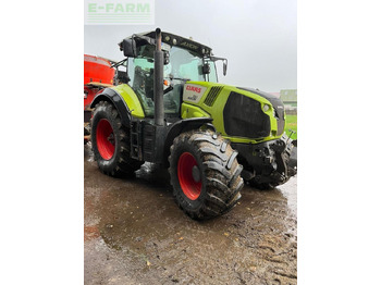 Trator CLAAS Axion 810