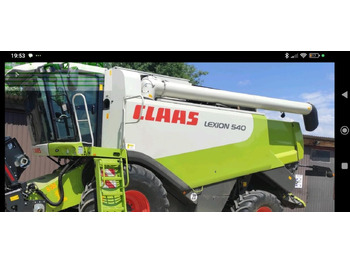 Ceifeira debulhadora CLAAS Lexion 540
