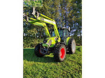 Trator CLAAS Arion 420