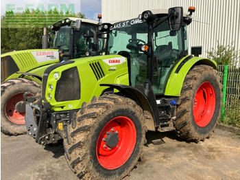 Trator CLAAS Arion 440