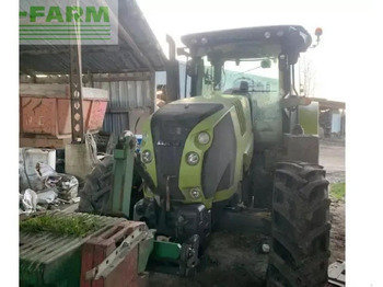 Trator CLAAS Arion 620