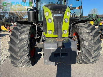 Trator CLAAS Arion 650