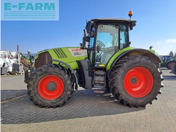 Trator CLAAS Arion 650