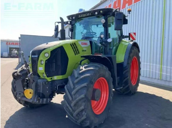 Trator CLAAS Arion 660