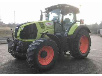 Trator CLAAS Axion 810