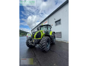 Trator CLAAS Axion 830