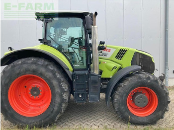Trator CLAAS Axion 830