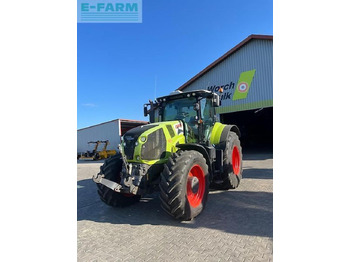 Trator CLAAS Axion 830