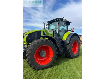 Trator CLAAS Axion 930