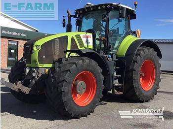 Trator CLAAS Axion 940