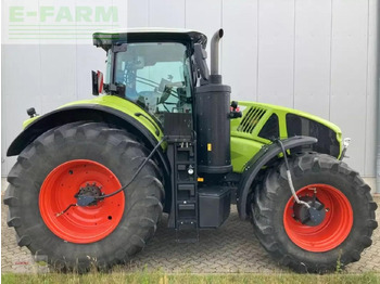 Trator CLAAS Axion 950