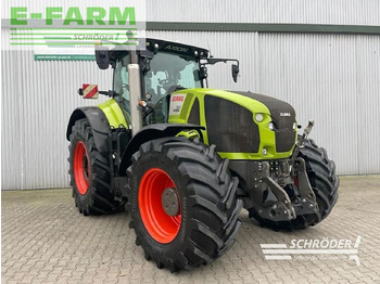Trator CLAAS Axion 950
