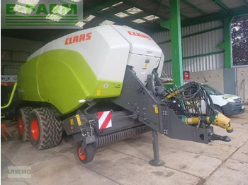 Enfardadeira de fardos quadrados CLAAS