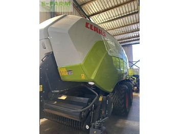 Enfardadeira de fardos quadrados CLAAS