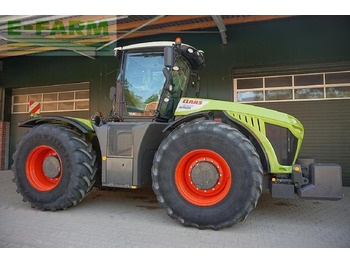 Trator CLAAS Xerion 4000