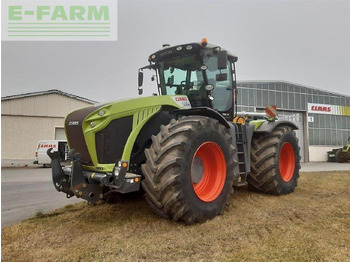 Trator CLAAS Xerion 4000