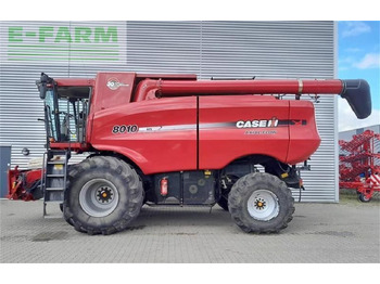 Ceifeira debulhadora CASE IH